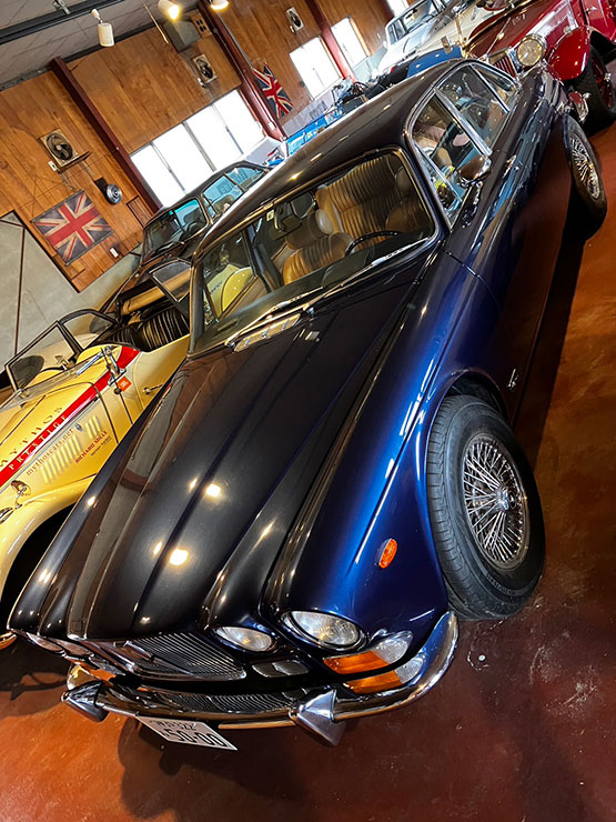 イメージ：Jaguar XJ12  Sr-1